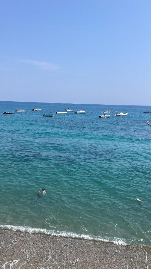 L'Isola Dei Vacanzieri سانت اندريا ابوستولو ديلو اونيو المظهر الخارجي الصورة